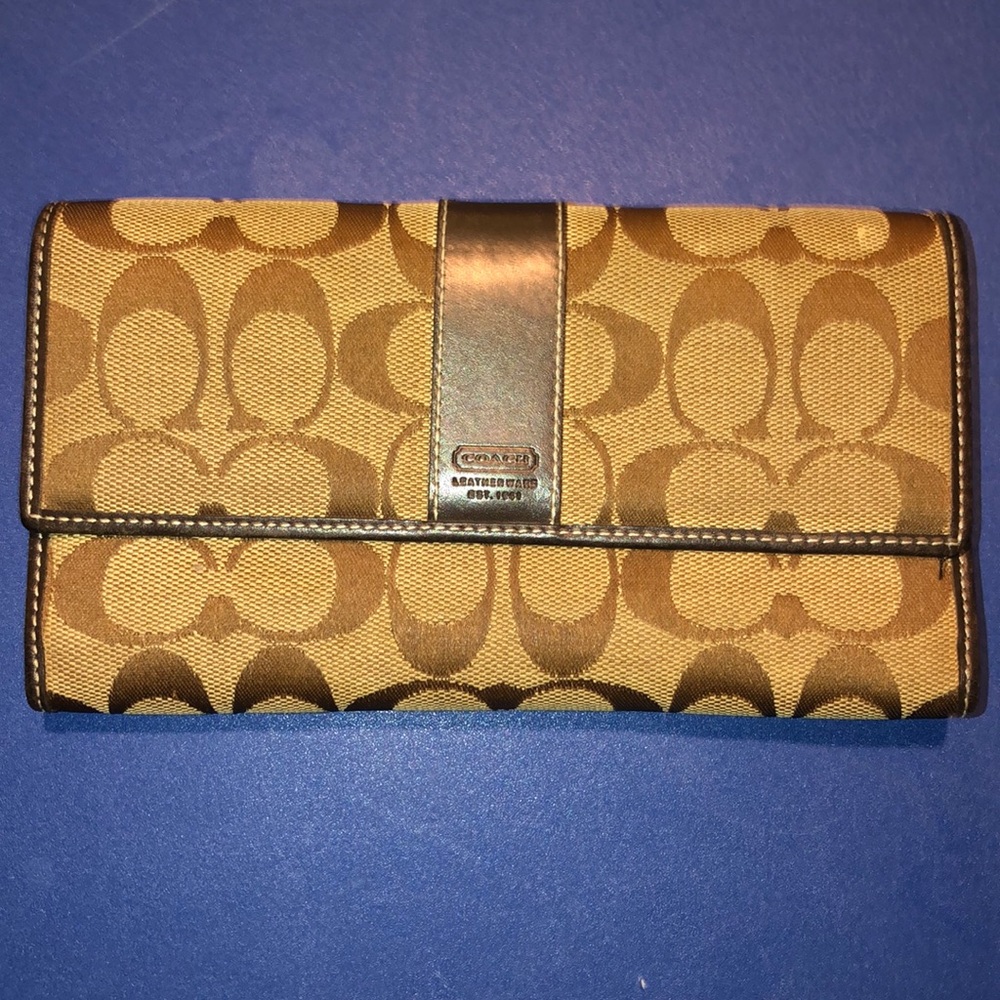 Coach Brown/Tan Satchel Bag With Matching Wallet - image 4